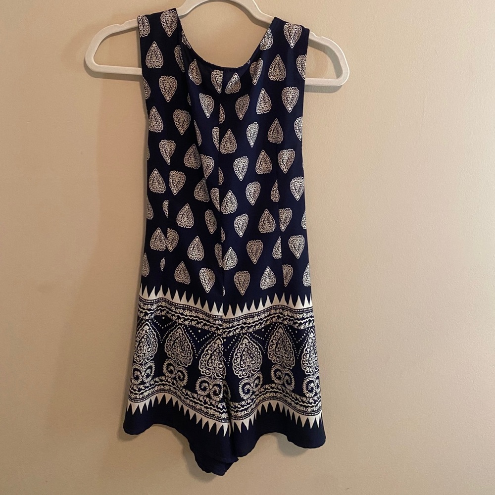 Romper - Picture 2 of 3